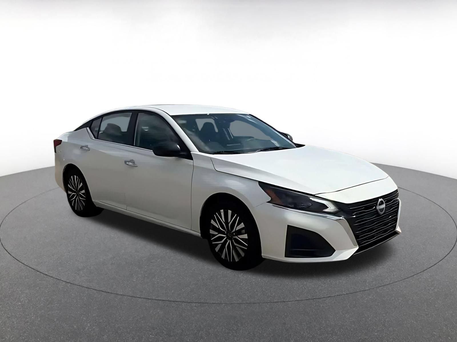 Thumbnail: 2025 Nissan Altima - 2