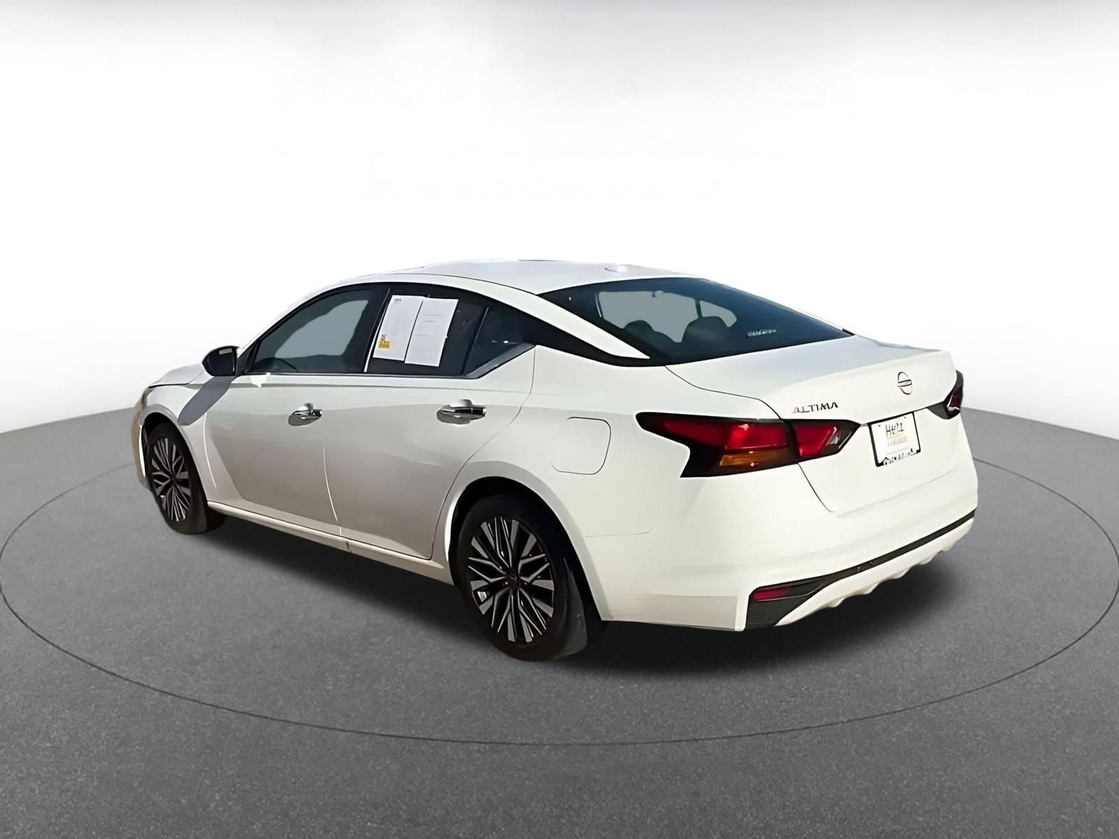 Thumbnail: 2025 Nissan Altima - 10