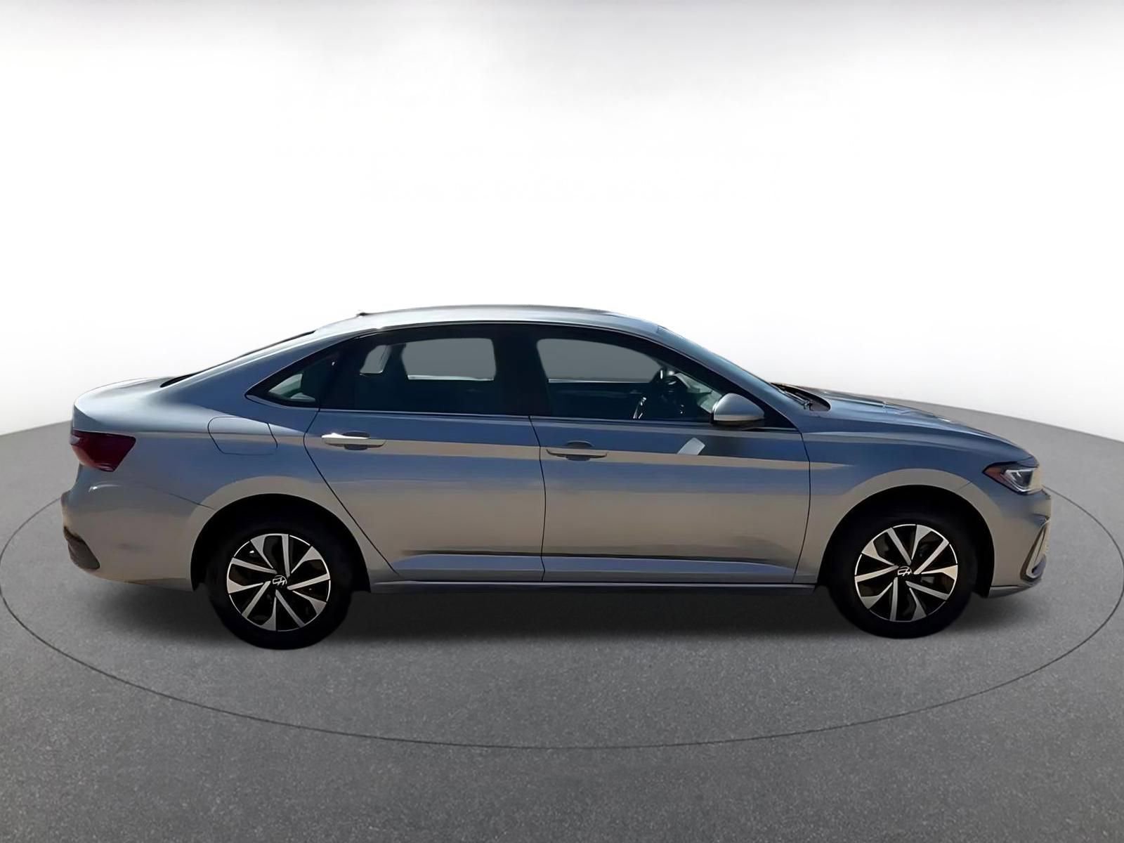 Thumbnail: 2025 Volkswagen Jetta - 16