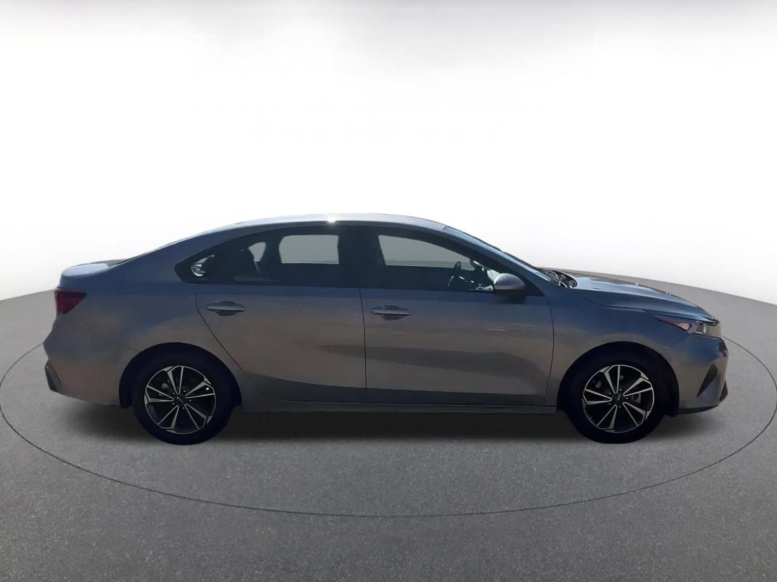 Thumbnail: 2024 Kia Forte - 12