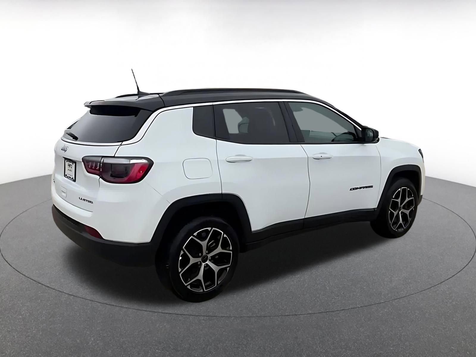 Thumbnail: 2025 Jeep Compass - 14