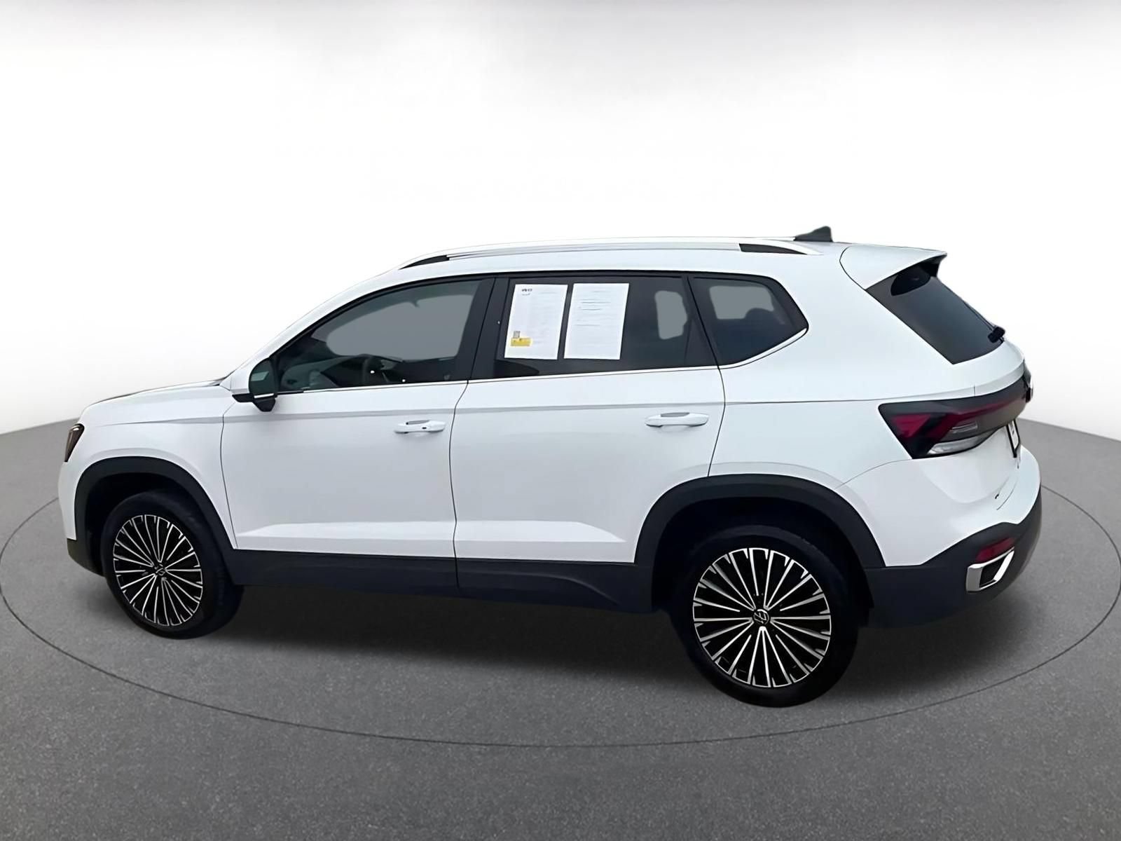 Thumbnail: 2026 Volkswagen Taos - 12