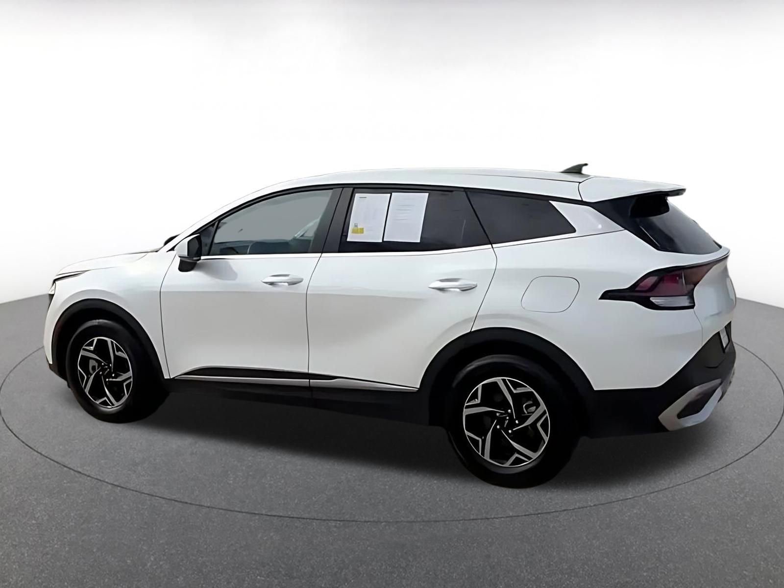 Thumbnail: 2025 Kia Sportage - 10