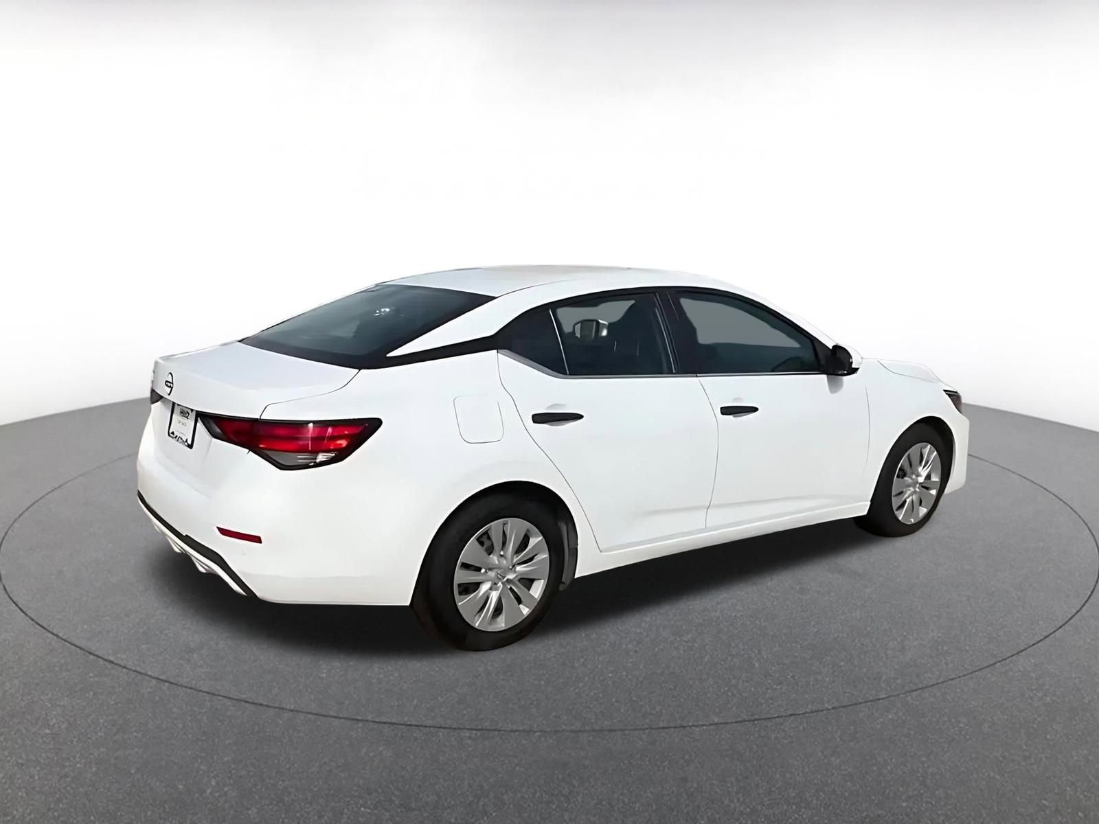 Thumbnail: 2025 Nissan Sentra - 15