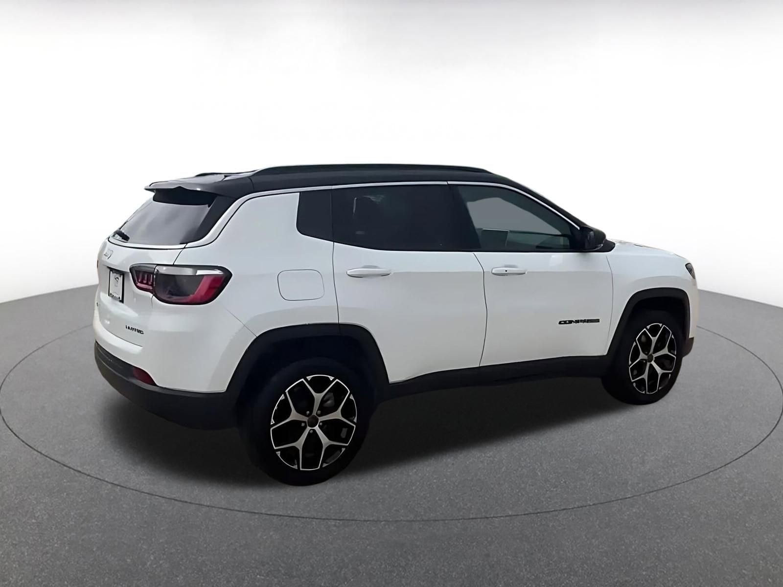 Thumbnail: 2025 Jeep Compass - 14