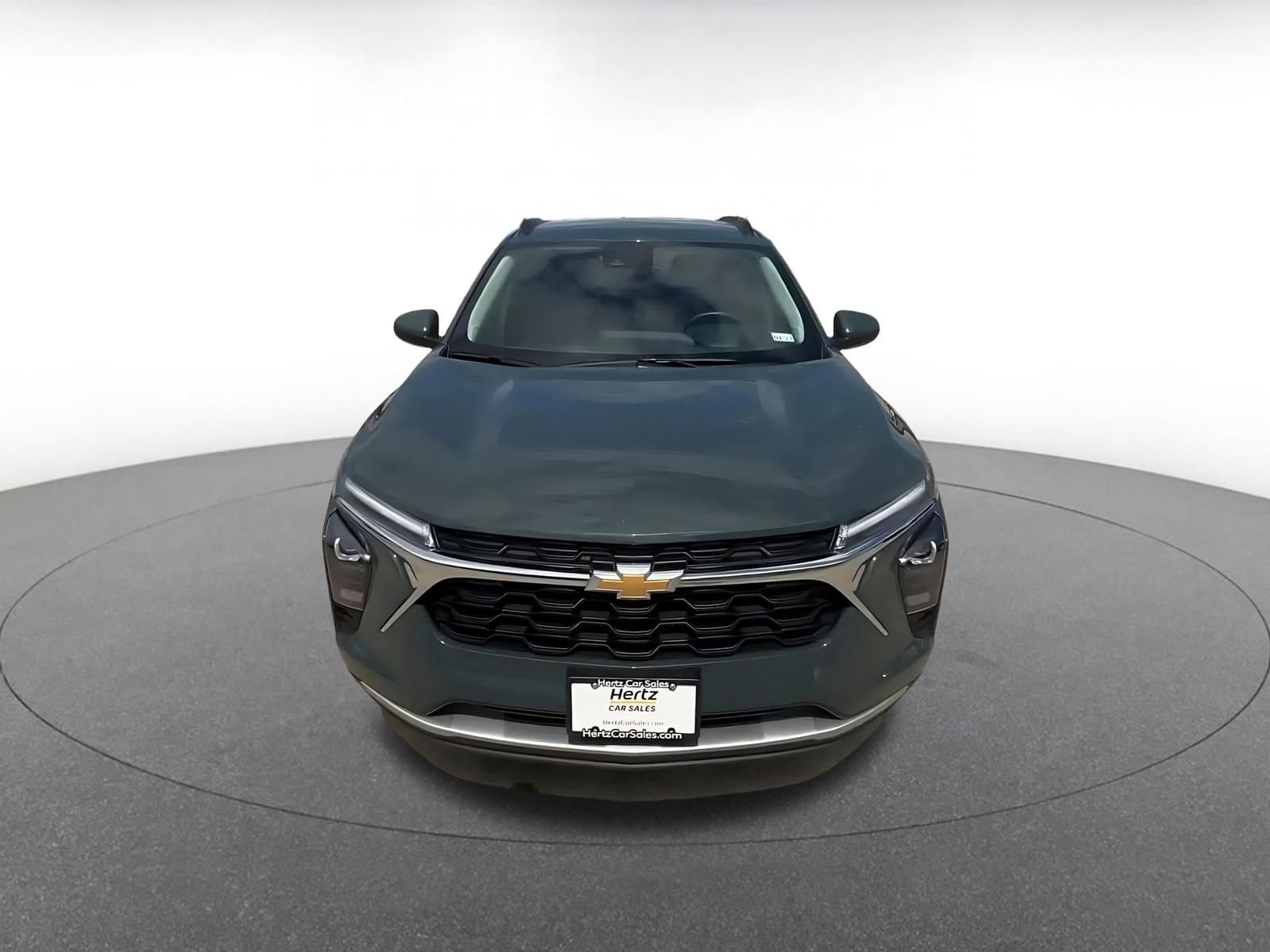 Thumbnail: 2025 Chevrolet Trax - 4
