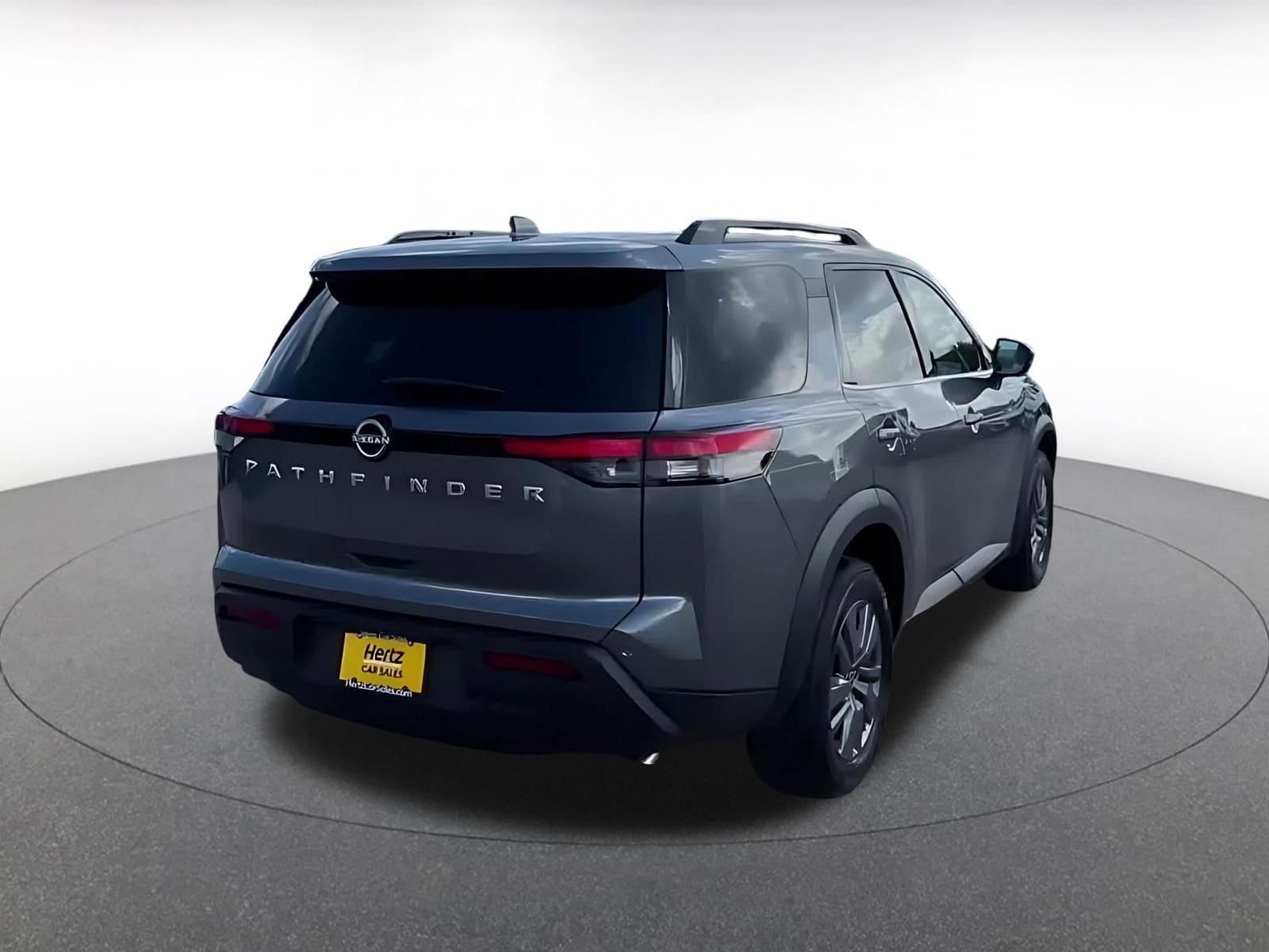 Thumbnail: 2025 Nissan Pathfinder - 15