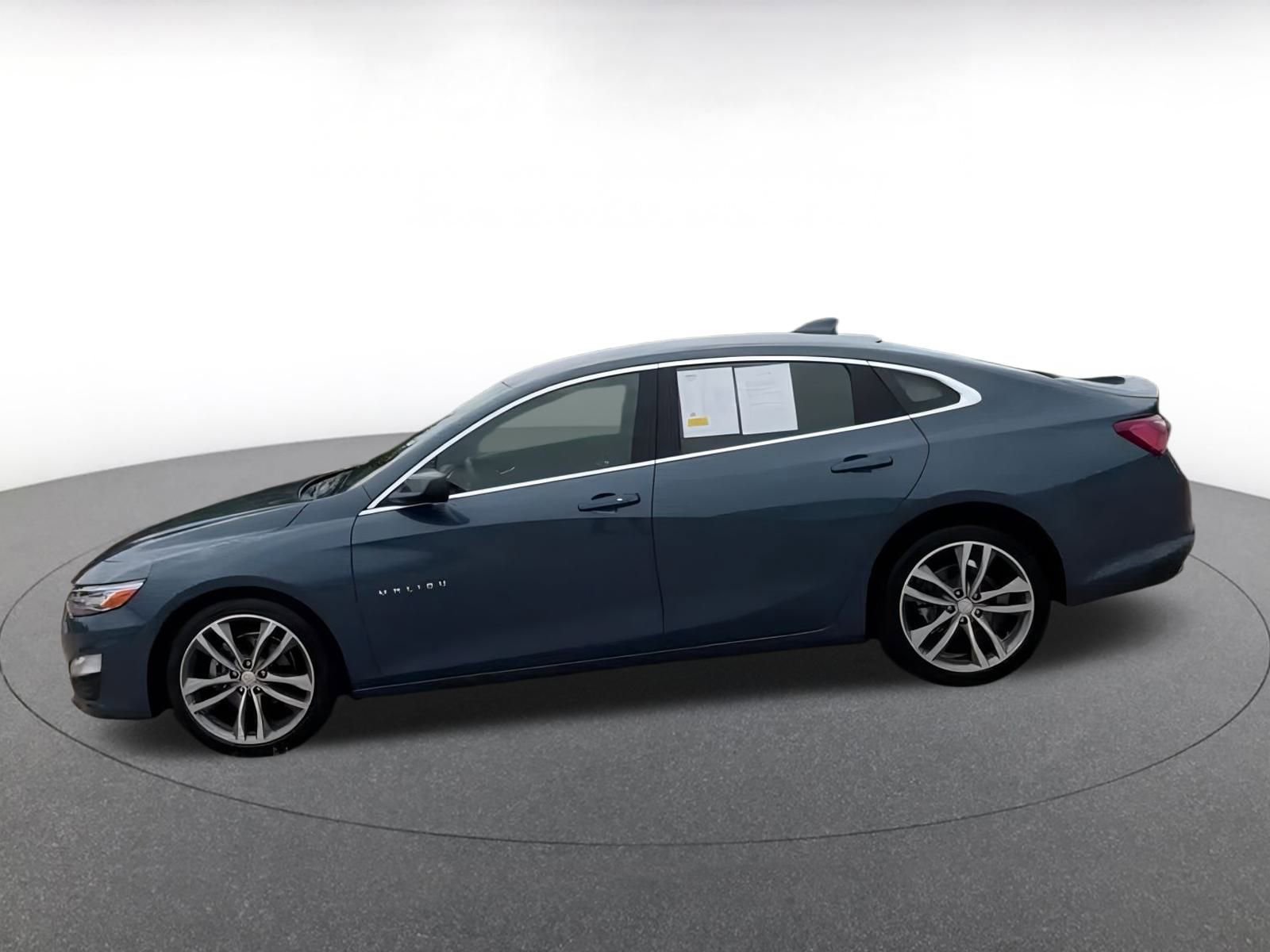 Thumbnail: 2024 Chevrolet Malibu - 9