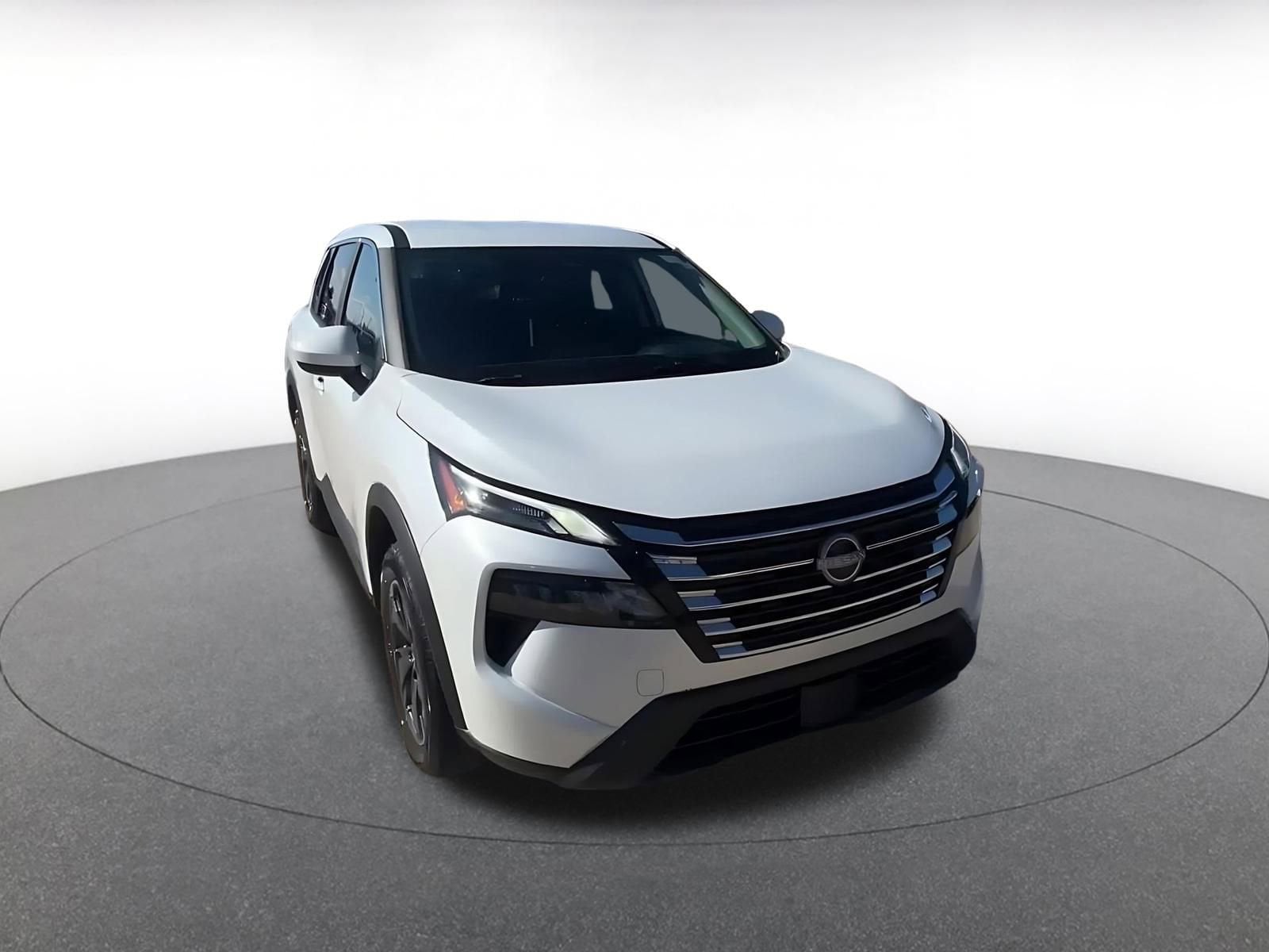 Thumbnail: 2025 Nissan Rogue - 3