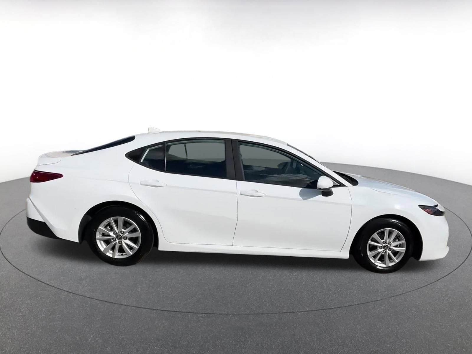 Thumbnail: 2025 Toyota Camry - 16