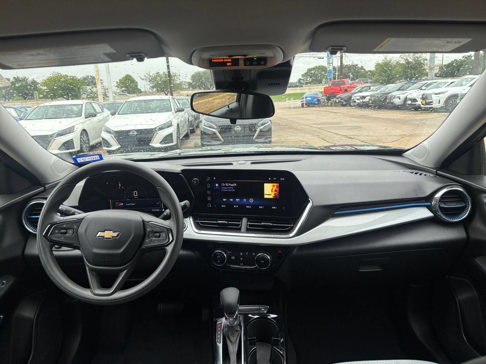 Thumbnail: 2025 Chevrolet Trax - 32