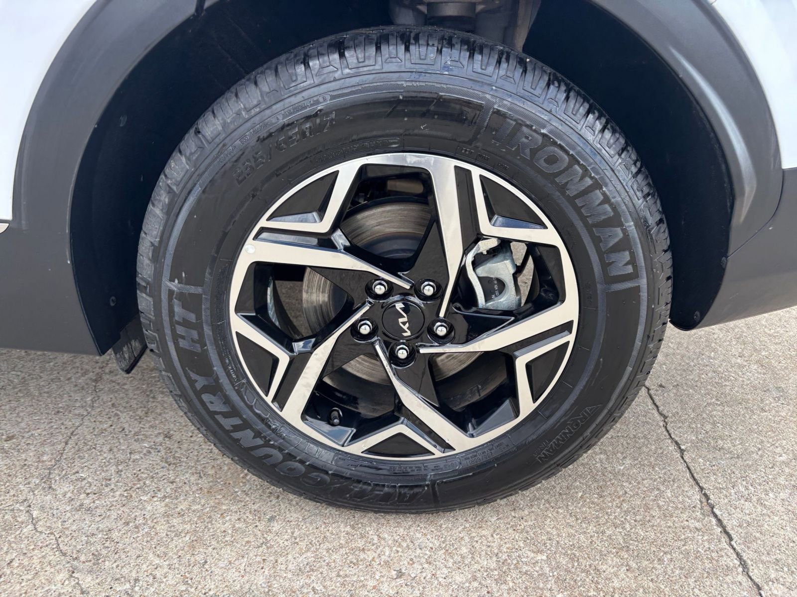 Thumbnail: 2025 Kia Sportage - 29