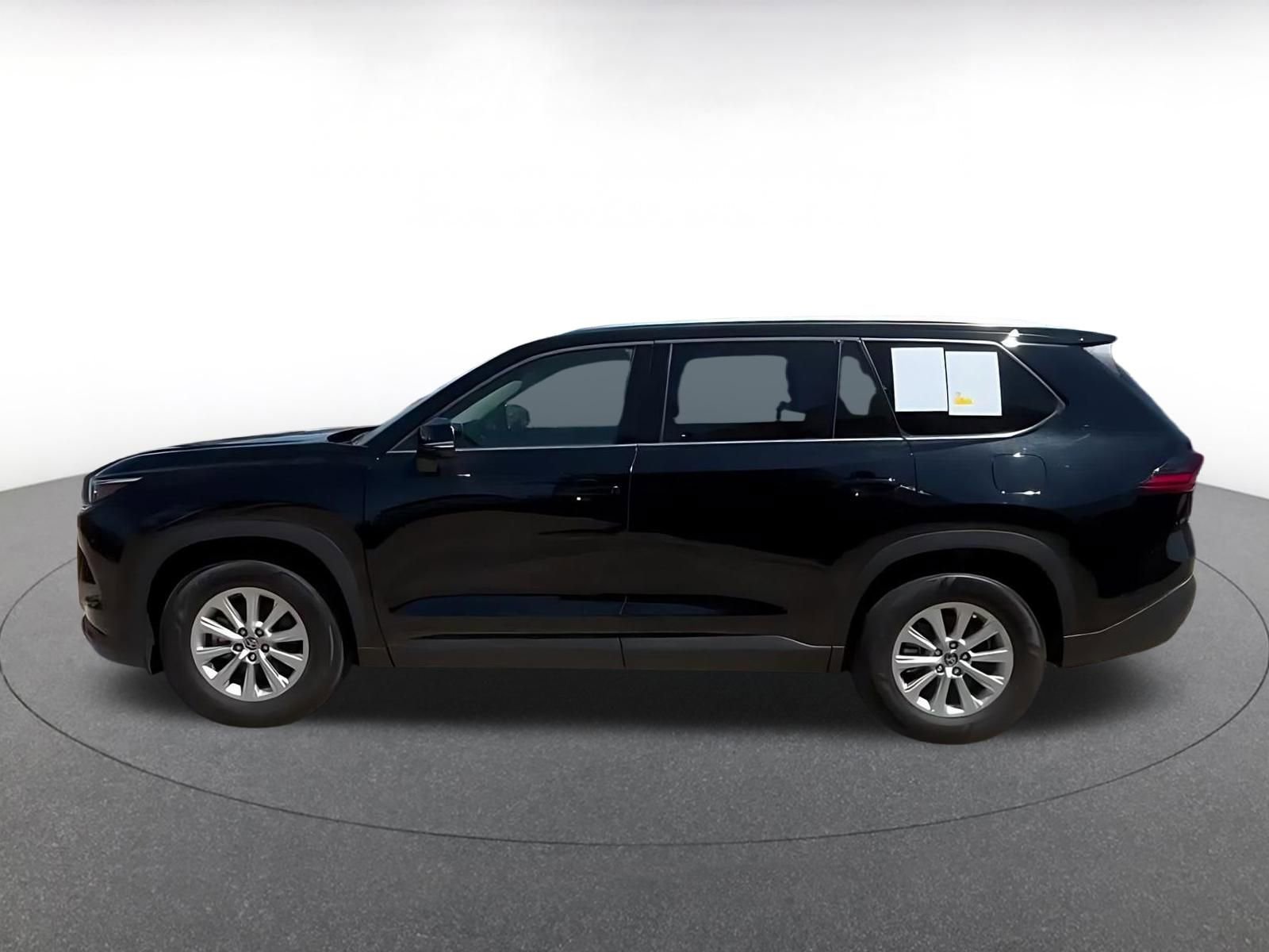 Thumbnail: 2025 Toyota Grand Highlander - 8