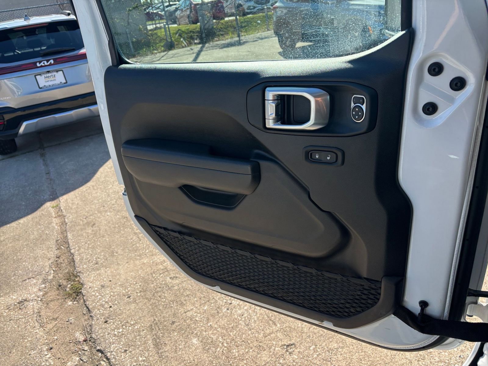 Thumbnail: 2025 Jeep Wrangler - 20