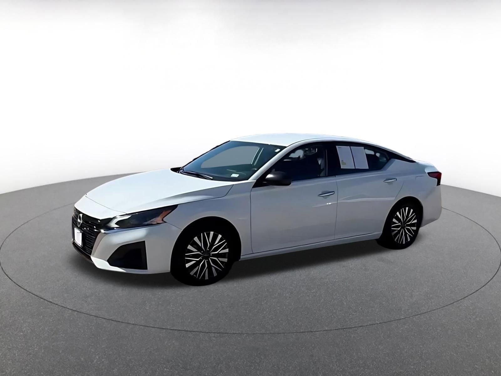Thumbnail: 2025 Nissan Altima - 7