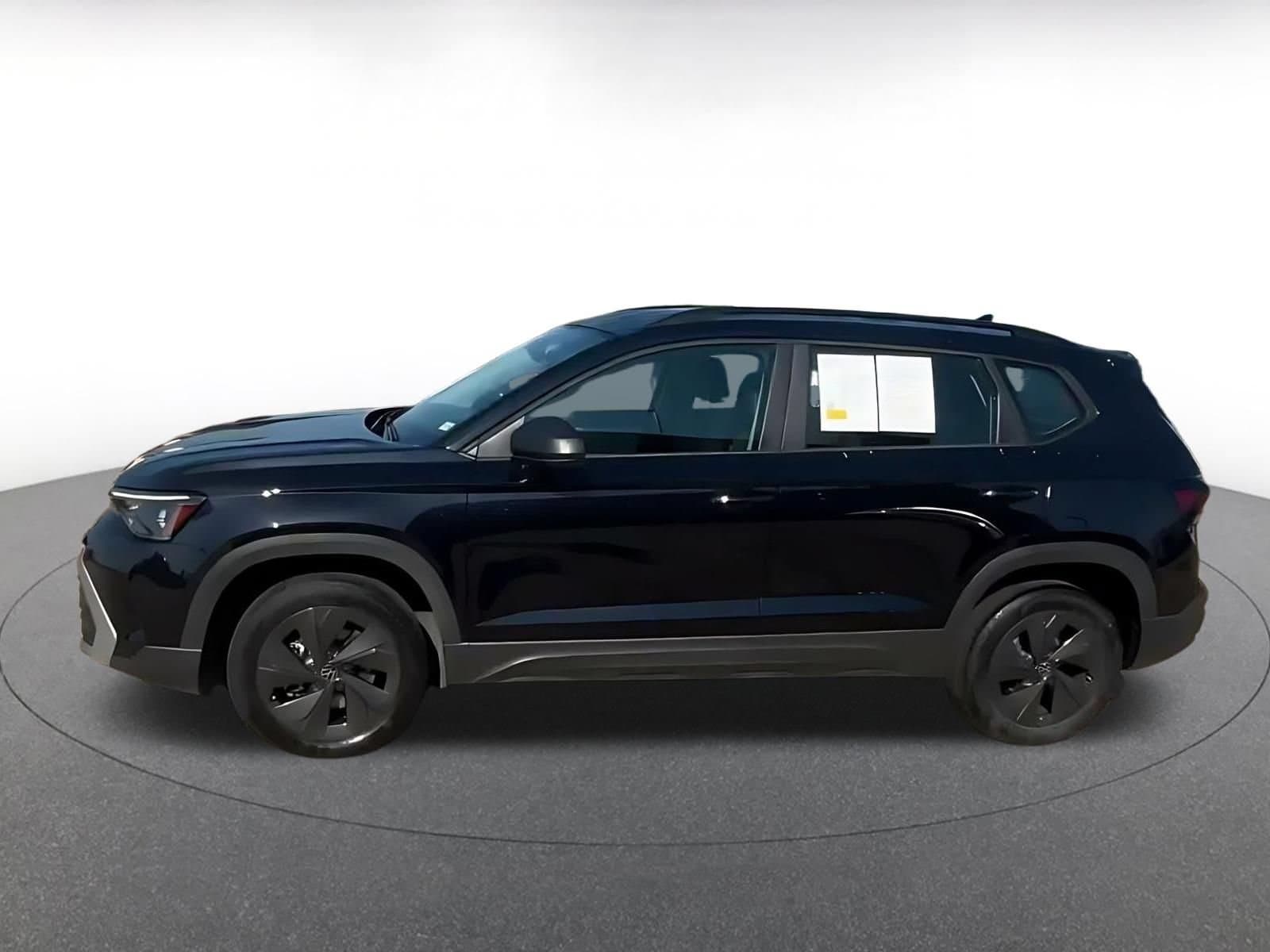 Thumbnail: 2026 Volkswagen Taos - 8