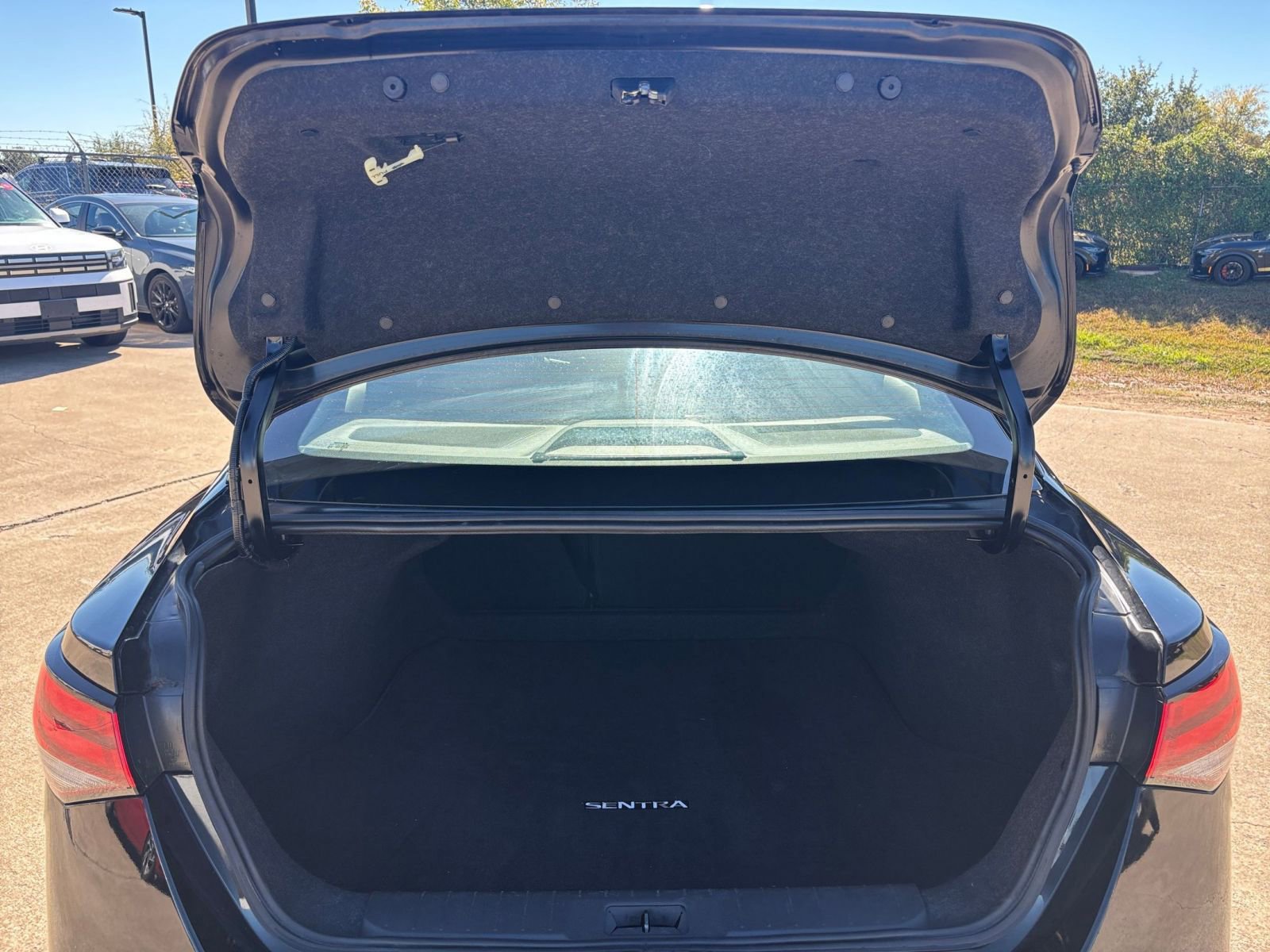 Thumbnail: 2025 Nissan Sentra - 29