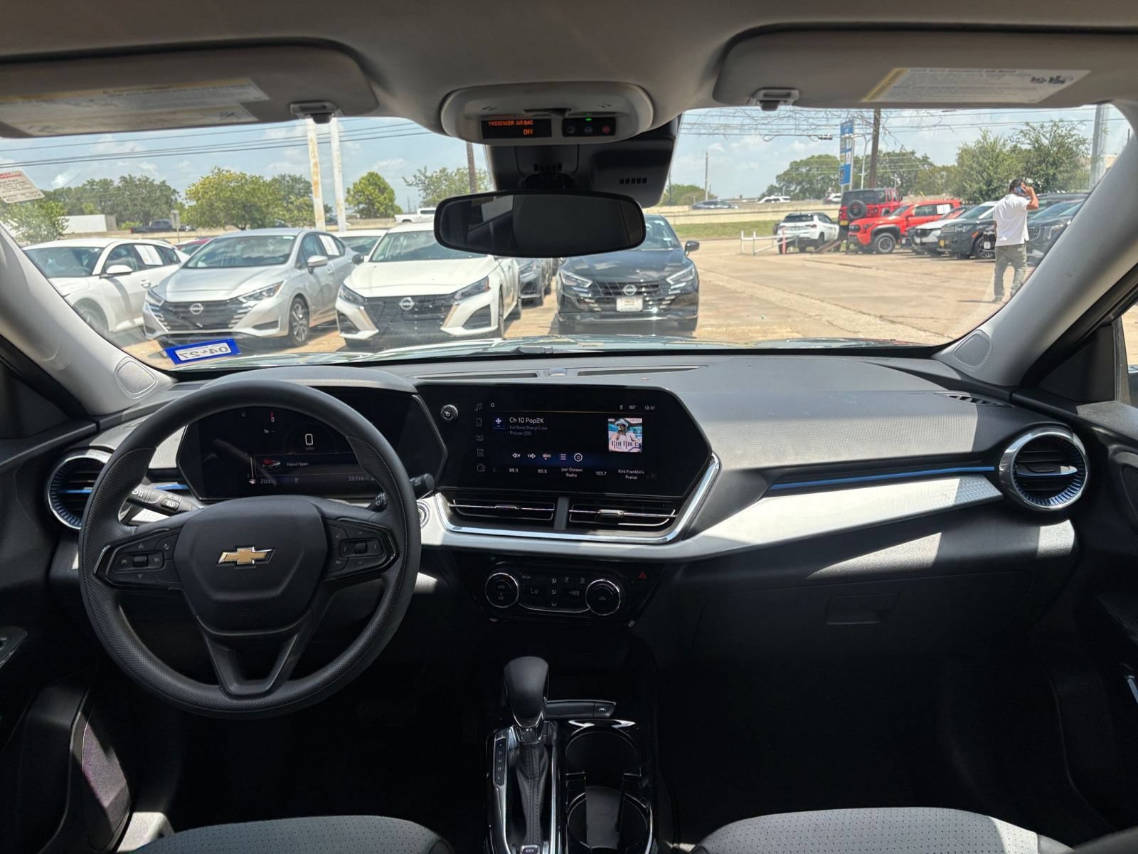 Thumbnail: 2025 Chevrolet Trax - 31
