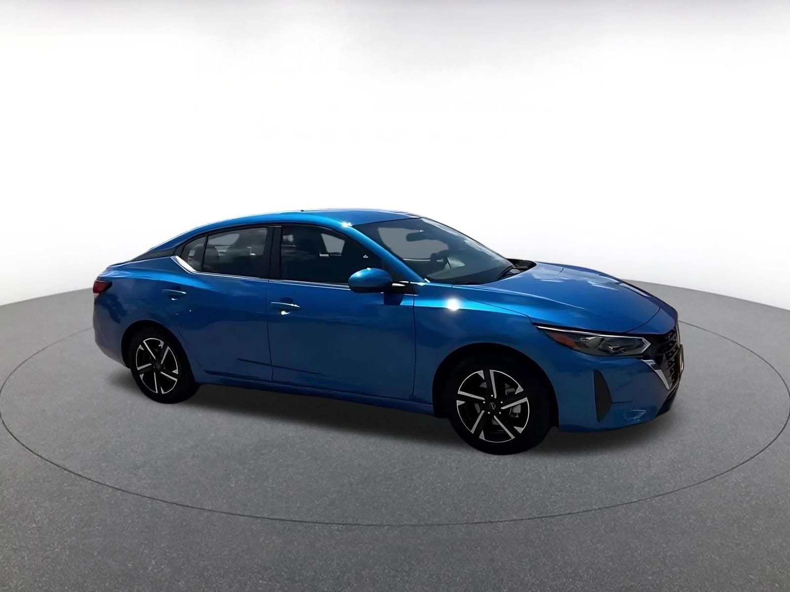 Thumbnail: 2025 Nissan Sentra - 2