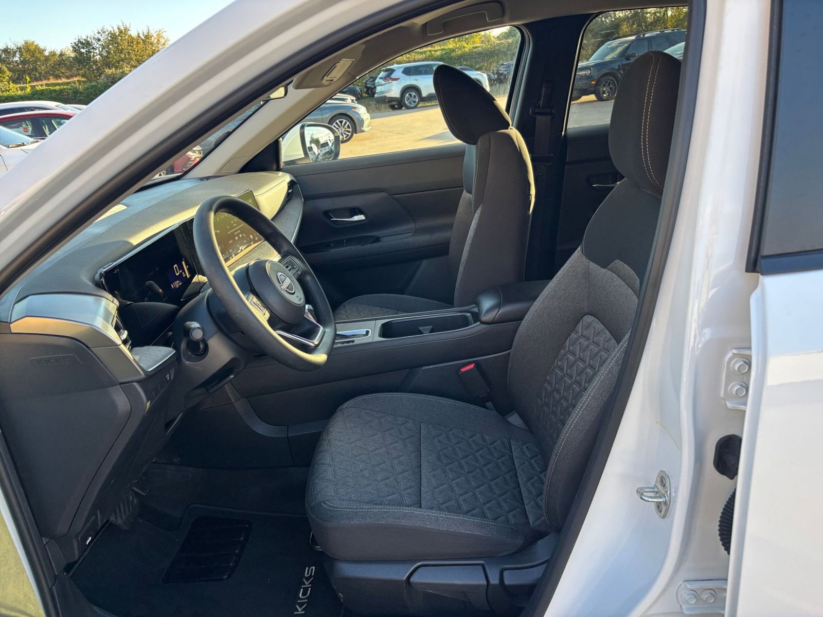 Thumbnail: 2025 Nissan Kicks - 24