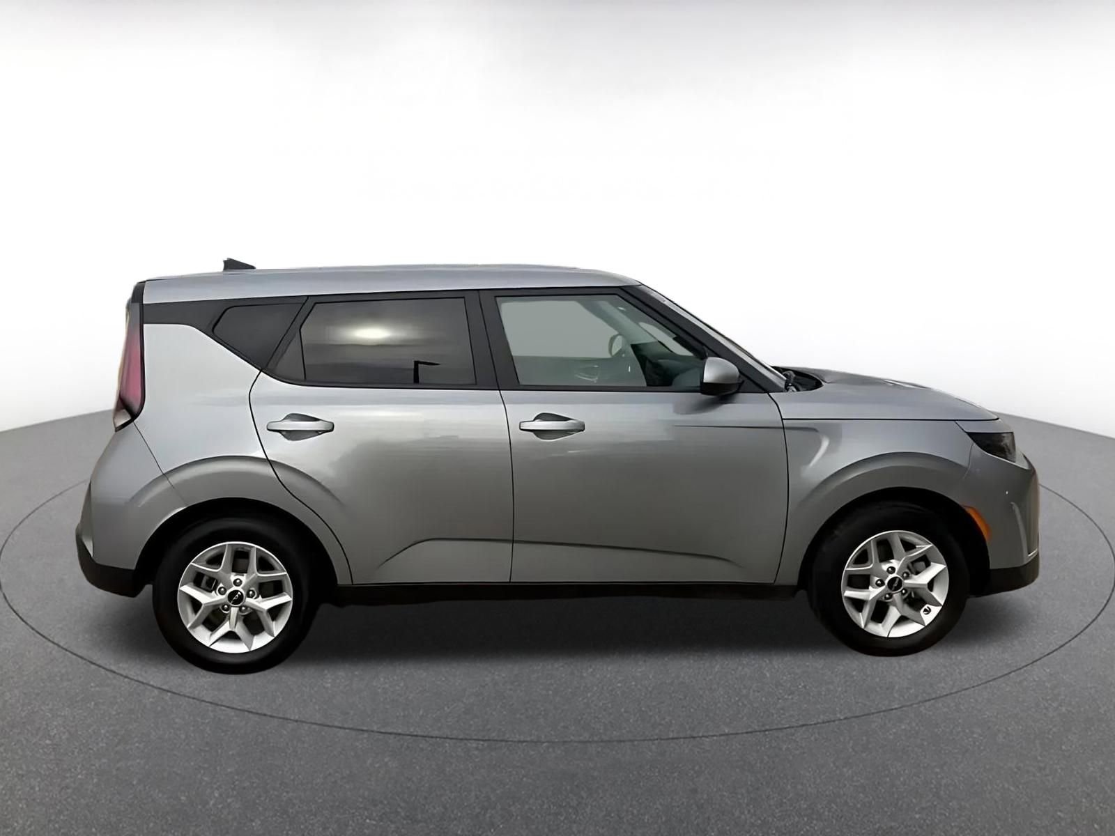 Thumbnail: 2025 Kia Soul - 16