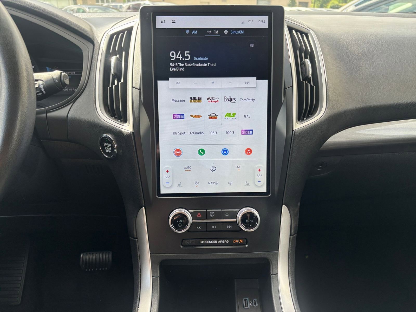 Thumbnail: 2024 Ford Edge - 17