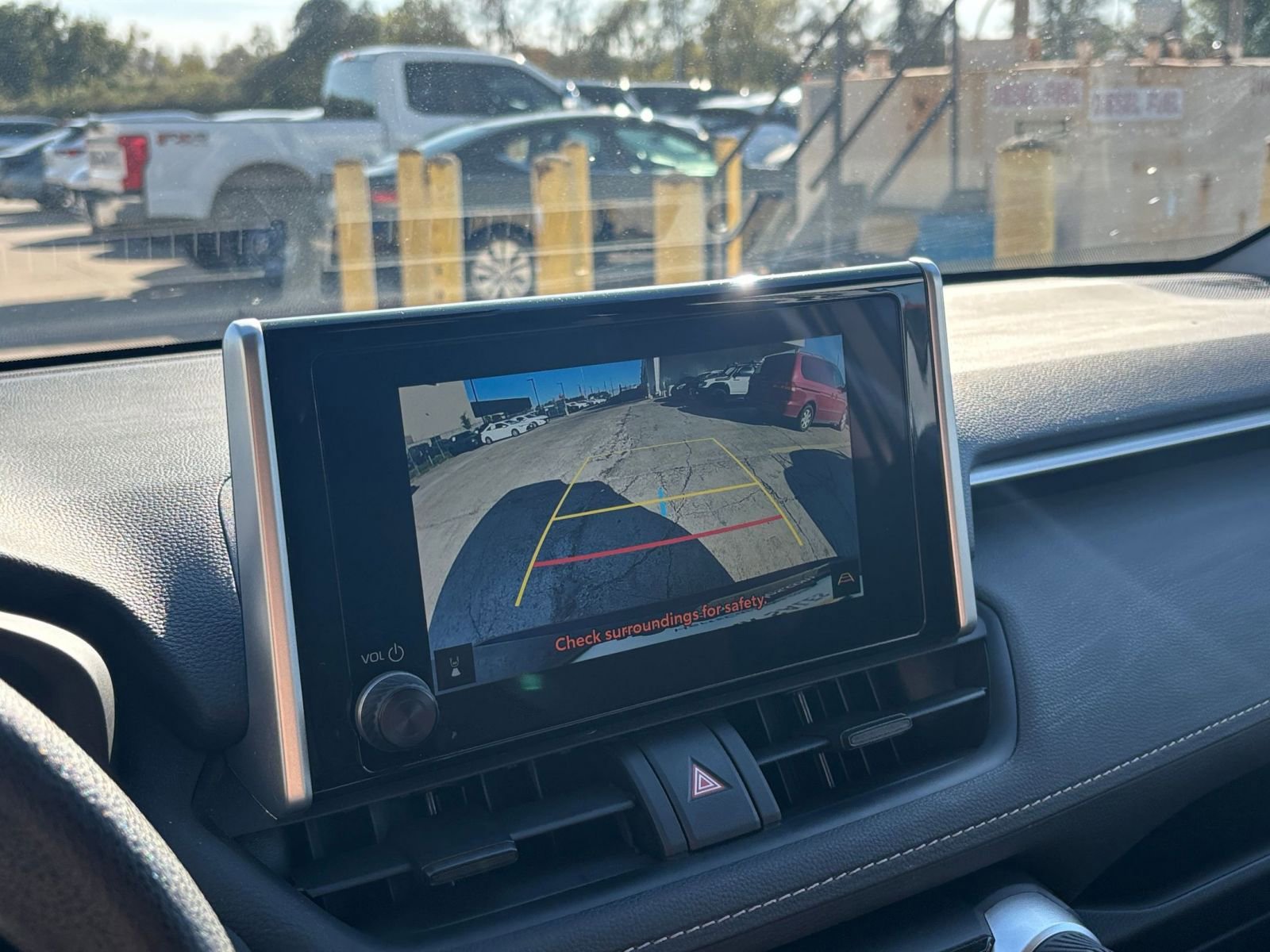 Thumbnail: 2025 Toyota RAV4 - 17