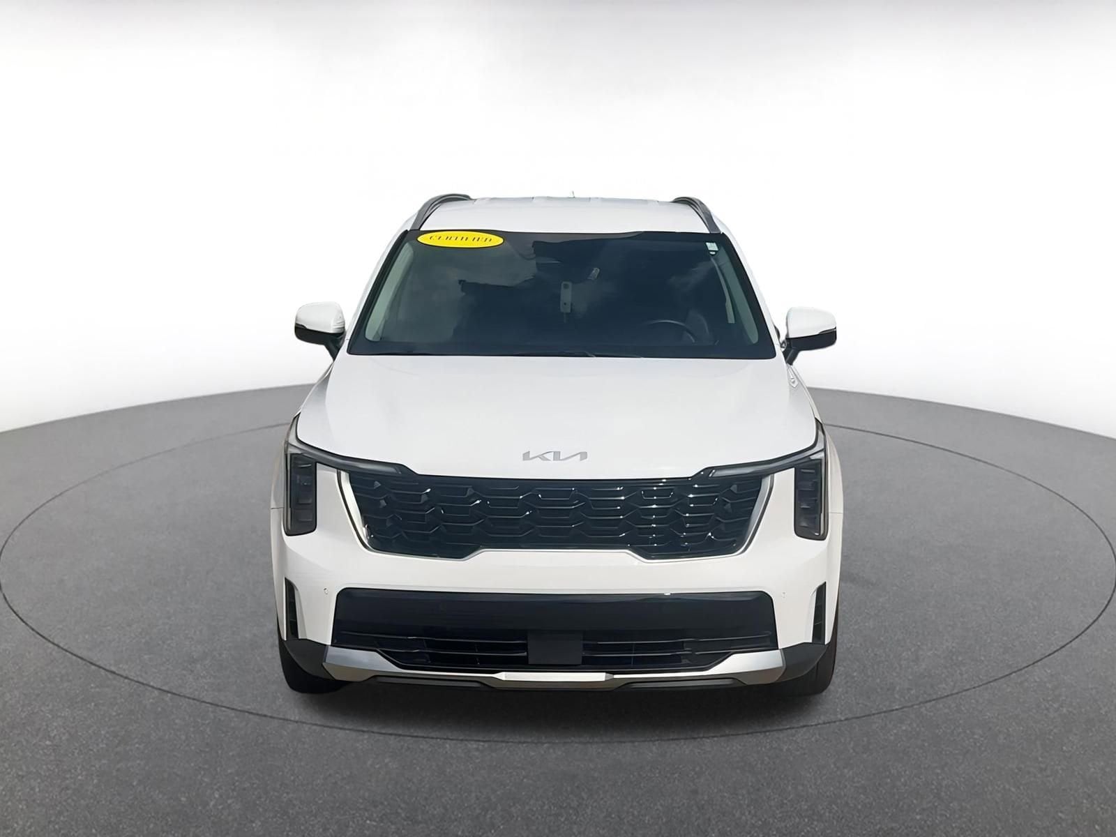 2024 Kia Sorento S 4