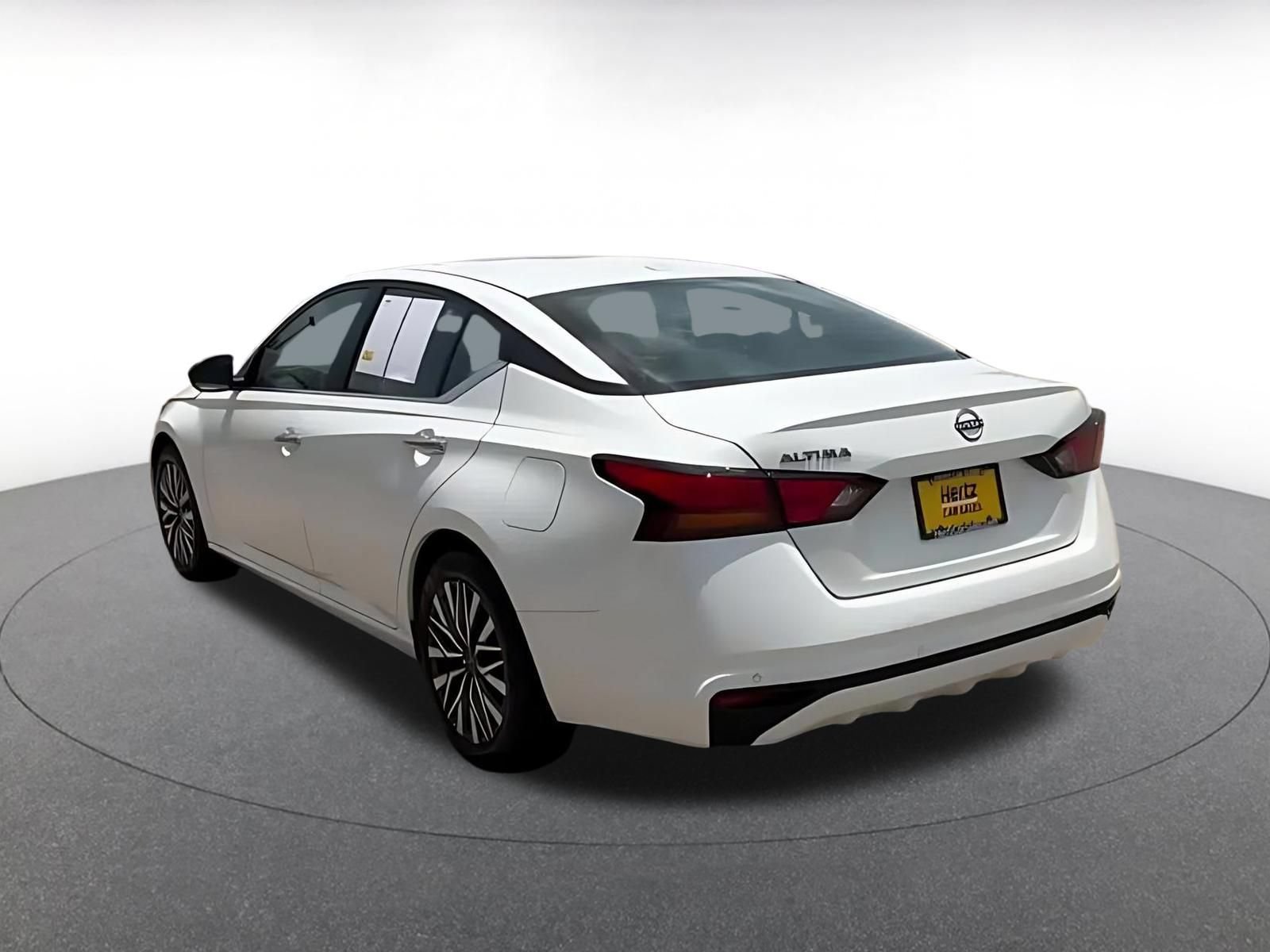 Thumbnail: 2025 Nissan Altima - 11