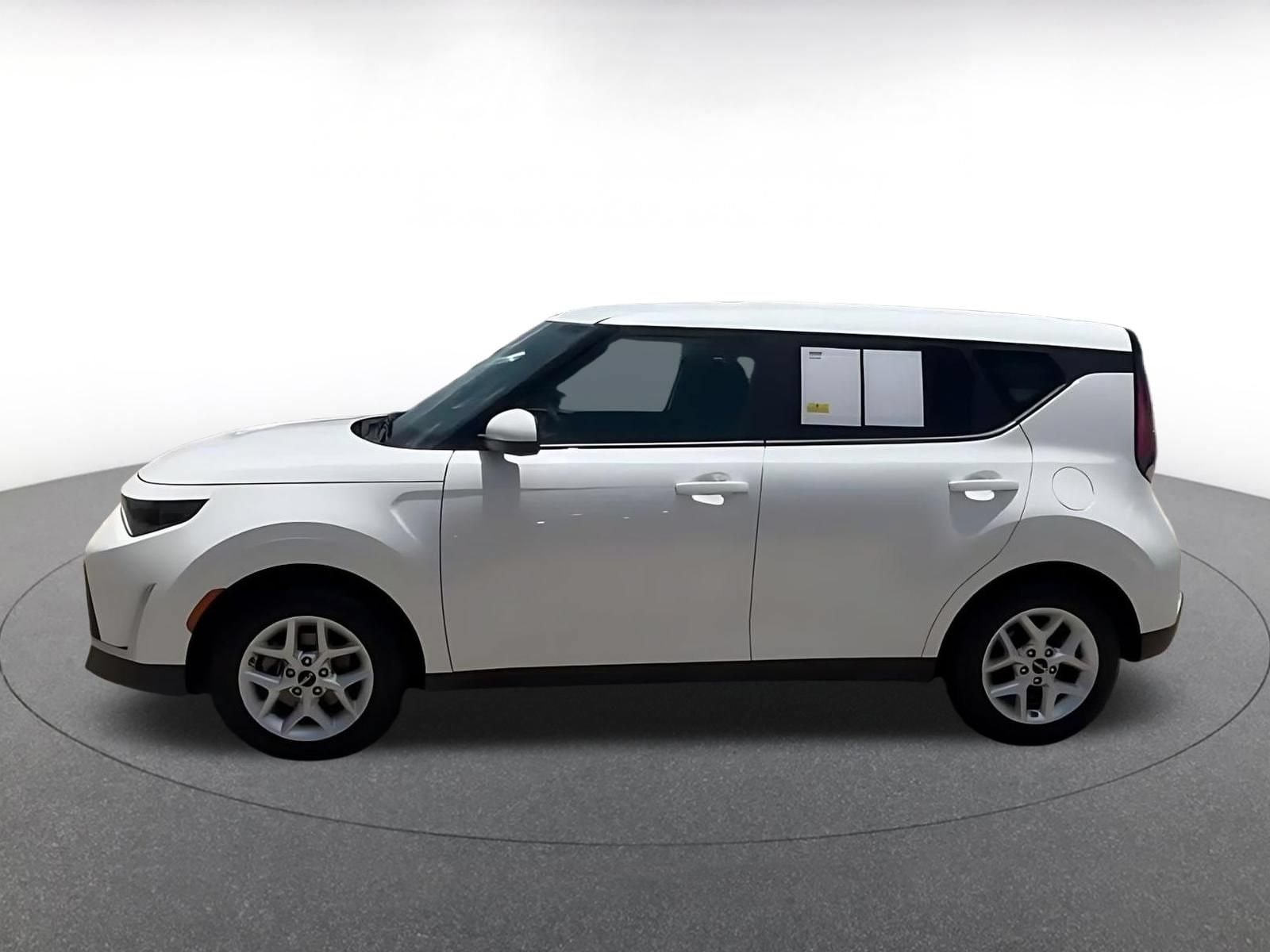 Thumbnail: 2025 Kia Soul - 9