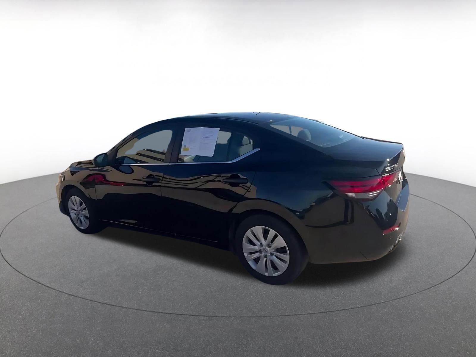 Thumbnail: 2025 Nissan Sentra - 10