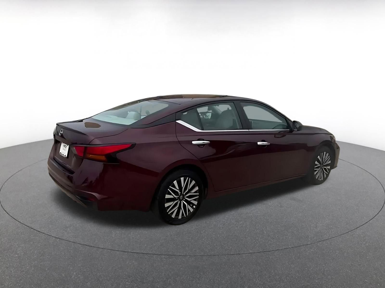 Thumbnail: 2025 Nissan Altima - 15