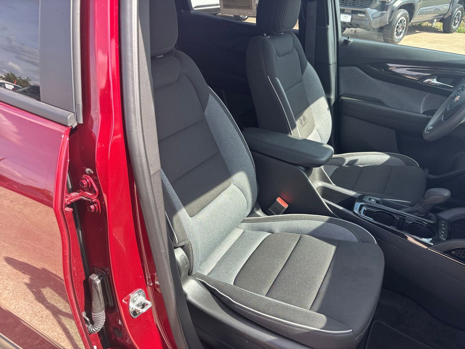 Thumbnail: 2025 Chevrolet TrailBlazer - 34