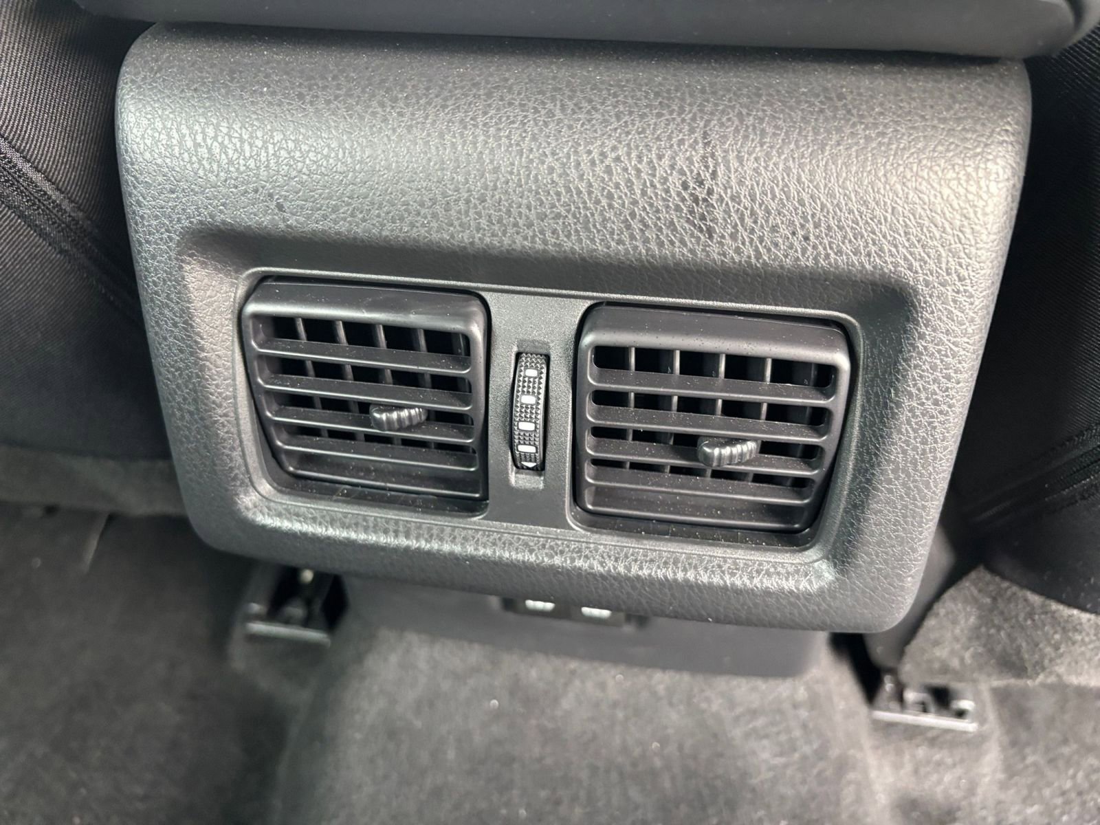 Thumbnail: 2025 Toyota Camry - 23