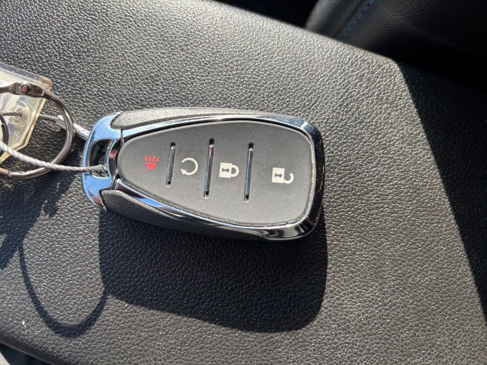 Thumbnail: 2025 Chevrolet Trax - 21