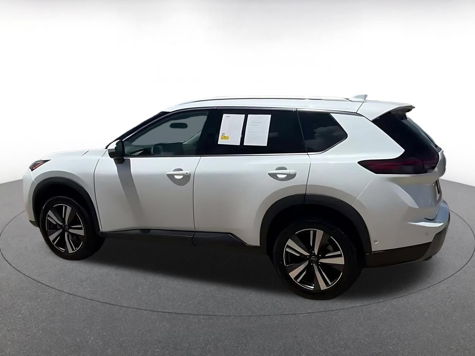 Thumbnail: 2026 Nissan Rogue - 10