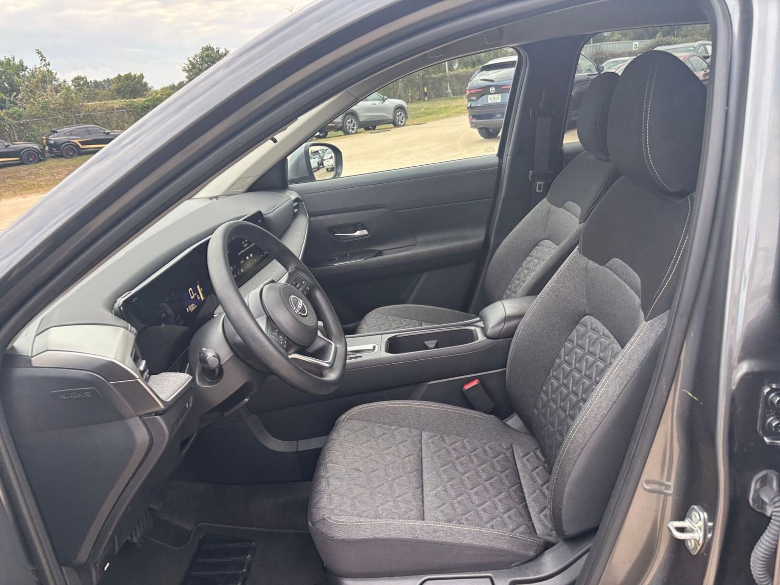 Thumbnail: 2025 Nissan Kicks - 24