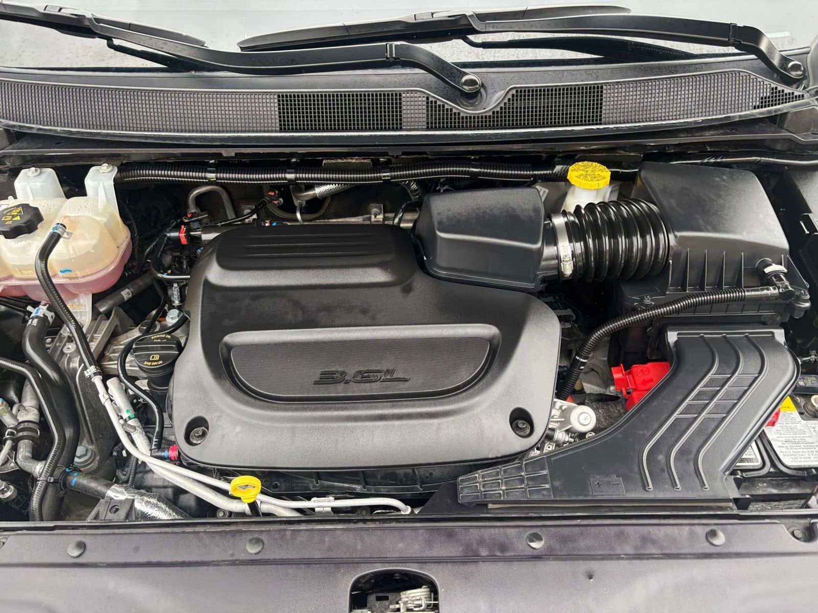 Thumbnail: 2025 Chrysler Pacifica - 35