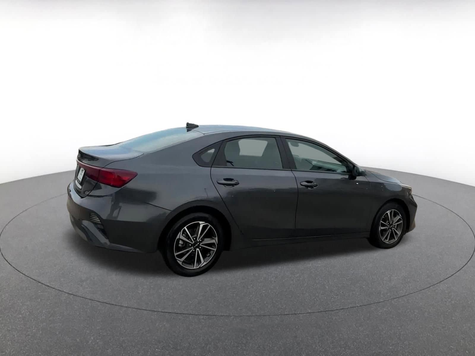 2024 Kia Forte LXS 11