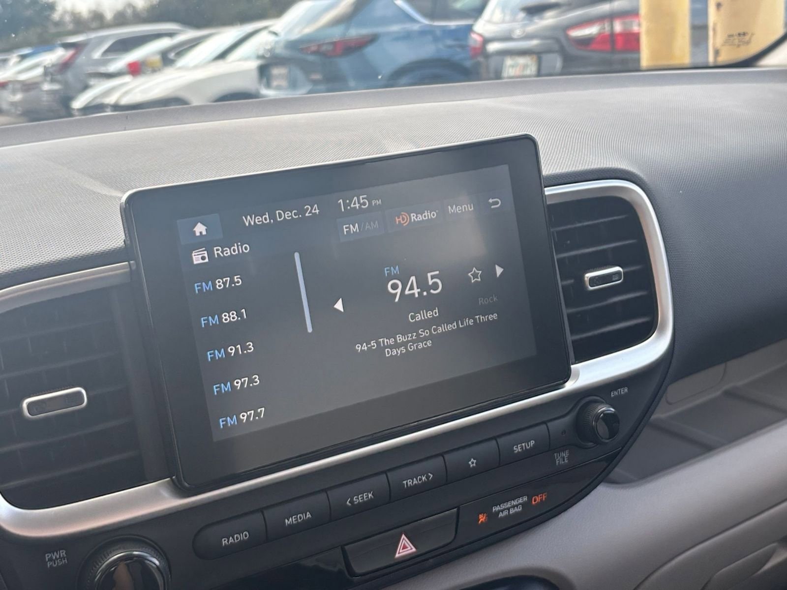 Thumbnail: 2025 Hyundai Venue - 21