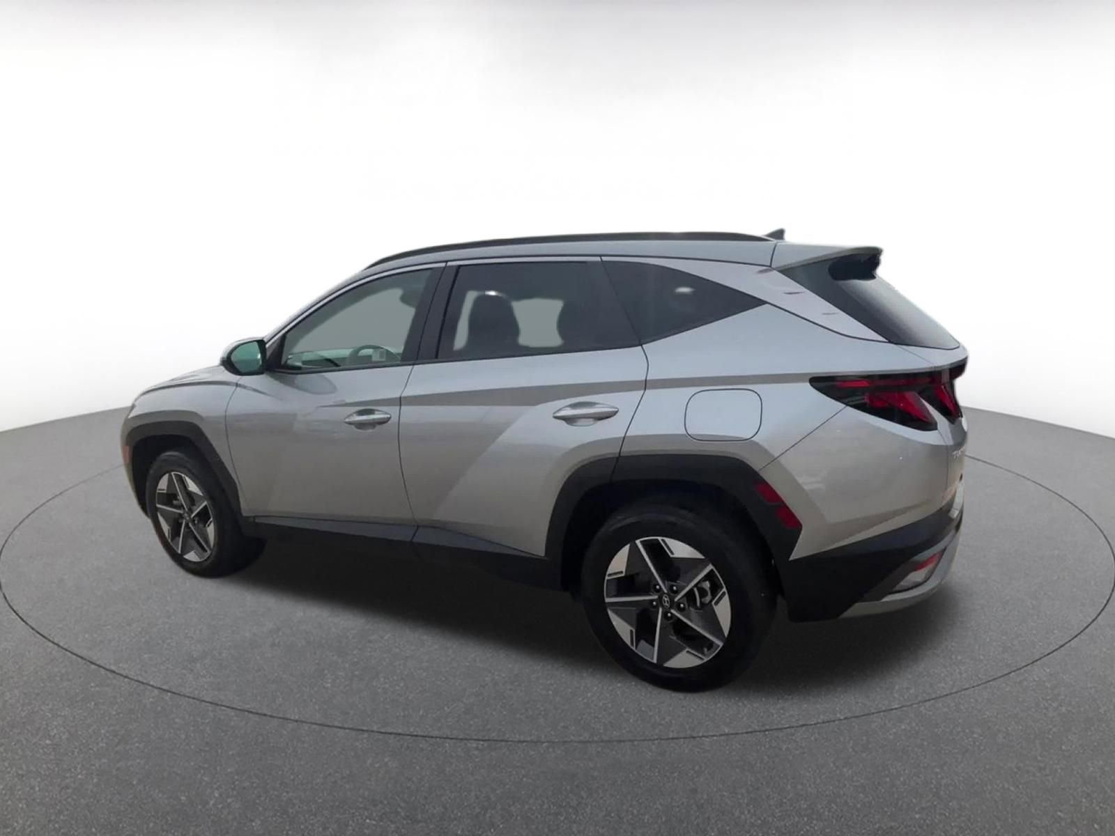 Thumbnail: 2025 Hyundai Tucson - 10