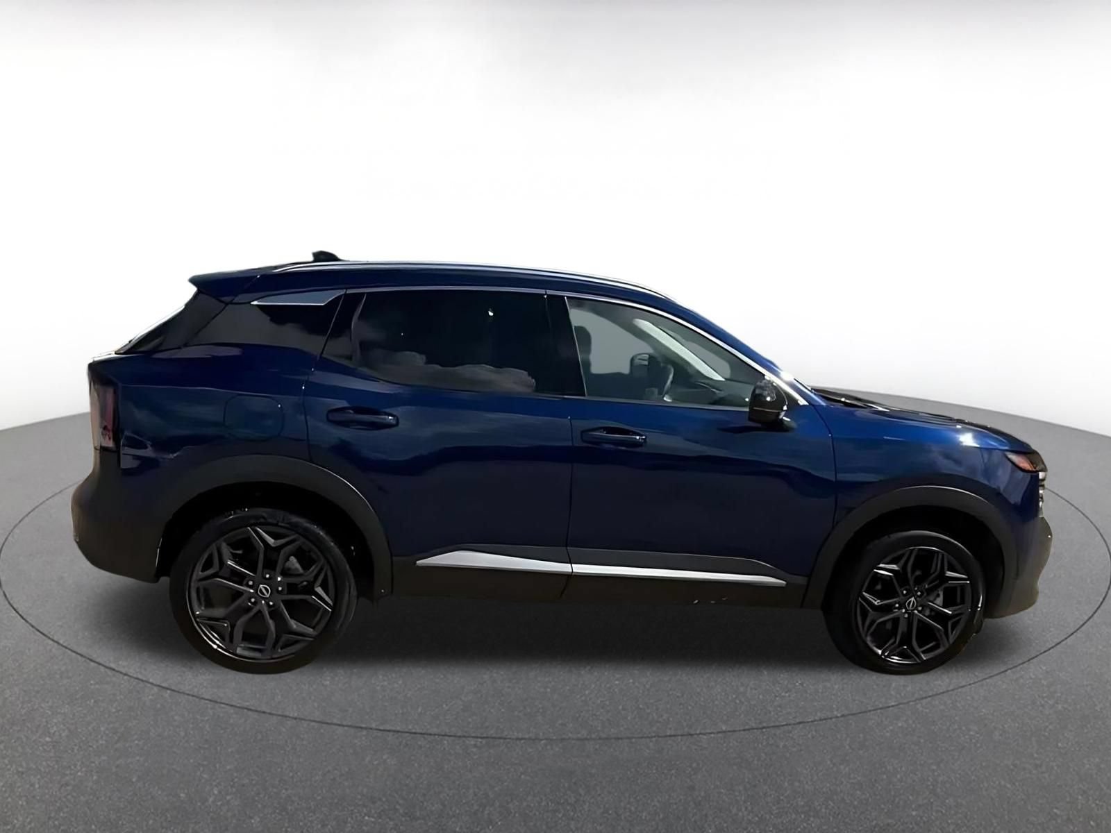 Thumbnail: 2026 Nissan Kicks - 15