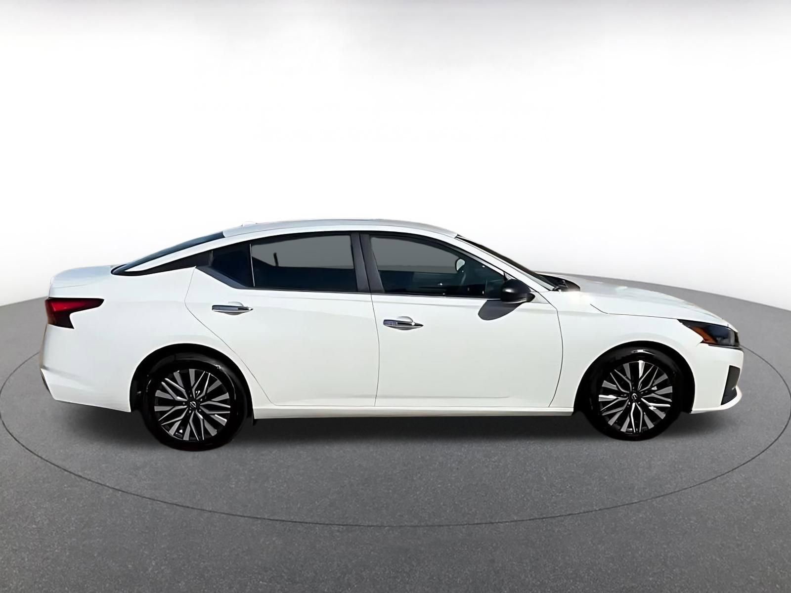 Thumbnail: 2025 Nissan Altima - 16
