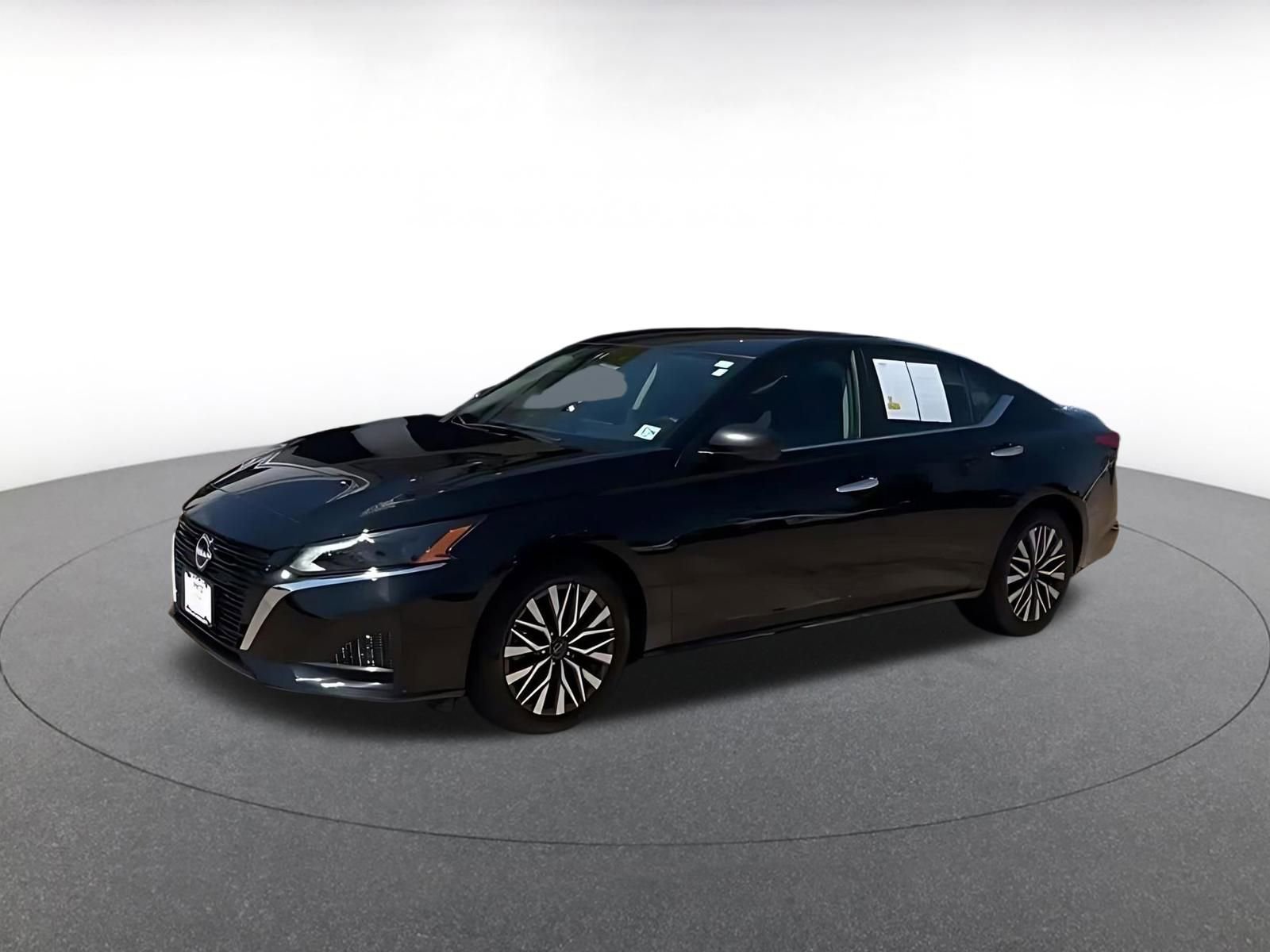 Thumbnail: 2025 Nissan Altima - 8