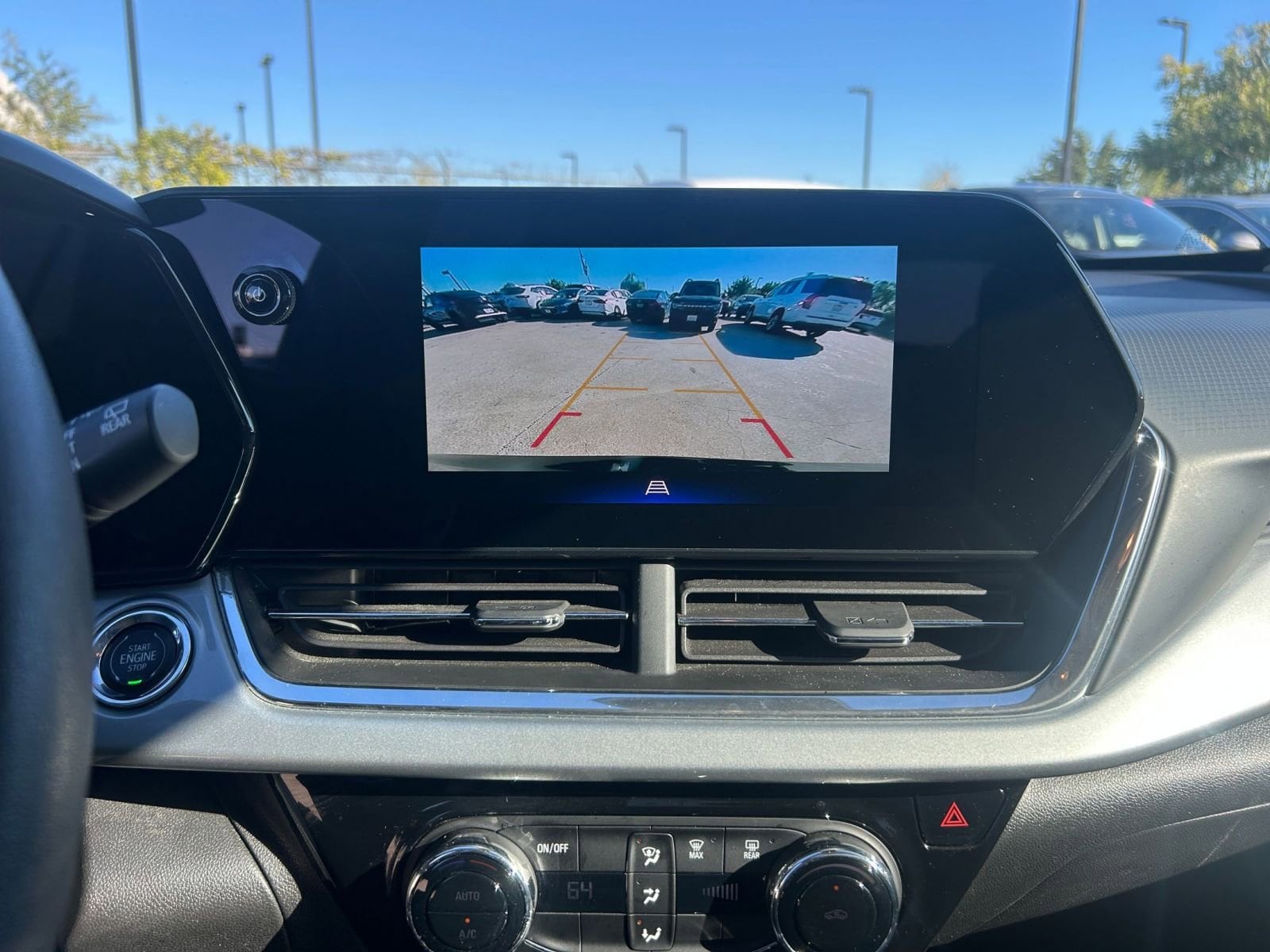 Thumbnail: 2025 Chevrolet Trax - 17