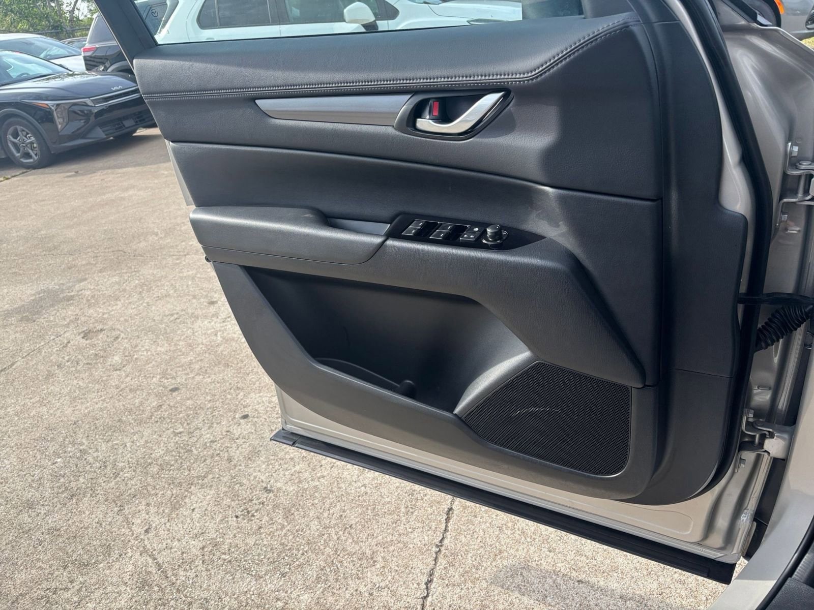 Thumbnail: 2025 Mazda CX-5 - 18