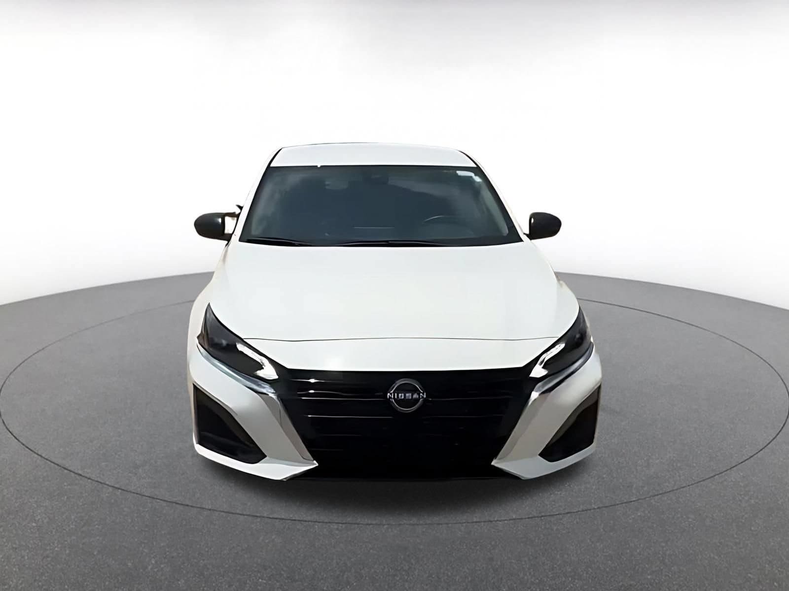 Thumbnail: 2025 Nissan Altima - 4
