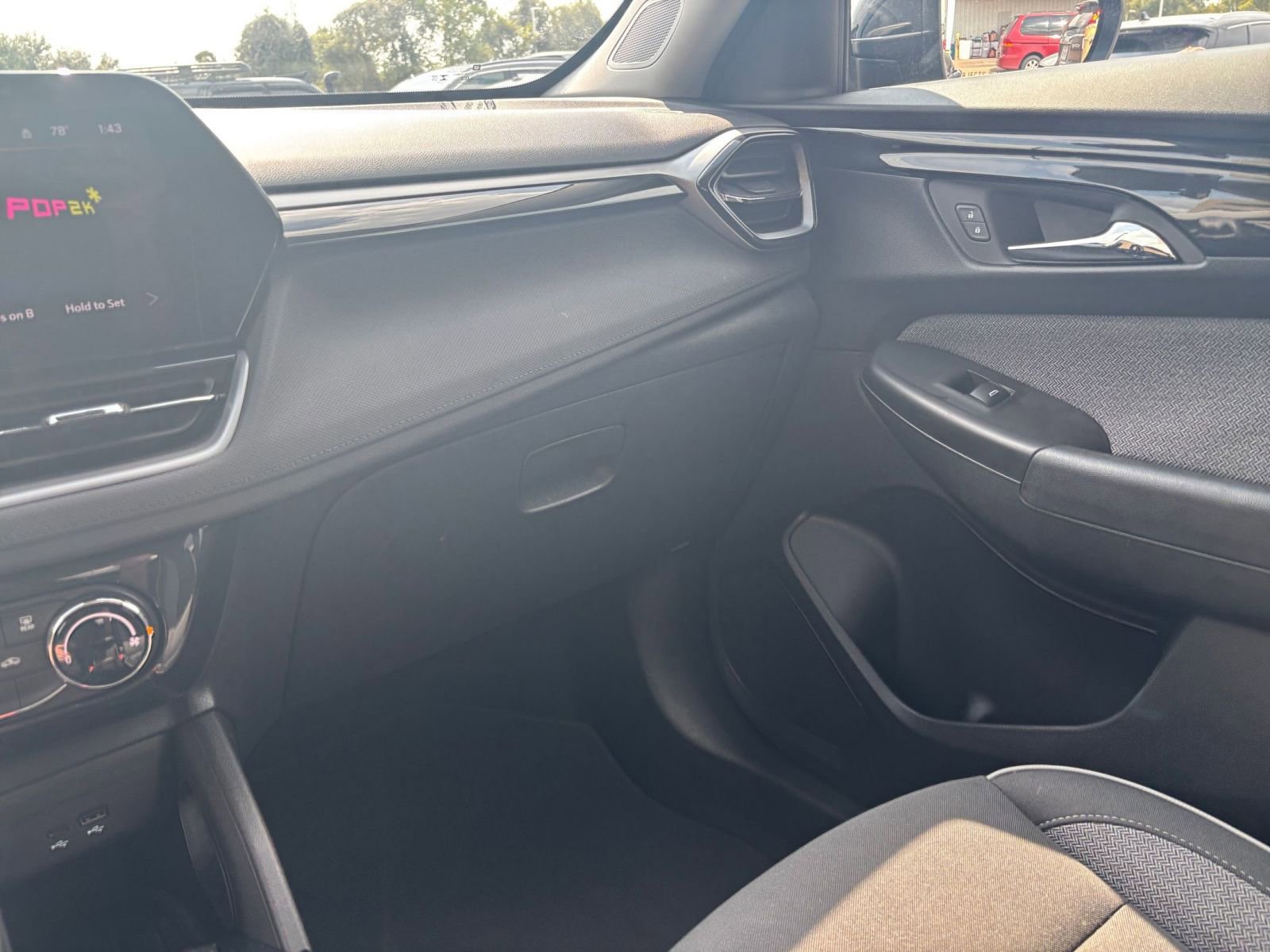 Thumbnail: 2025 Chevrolet TrailBlazer - 33