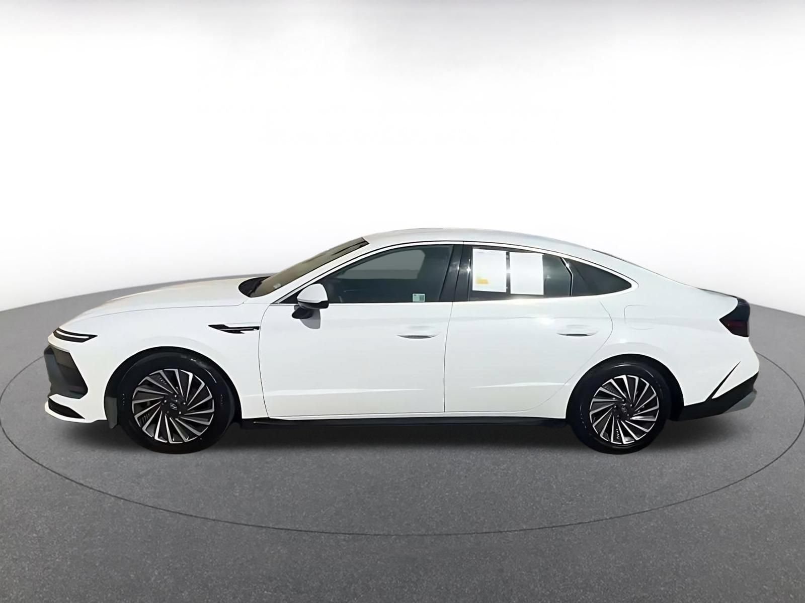 Thumbnail: 2025 Hyundai Sonata - 9