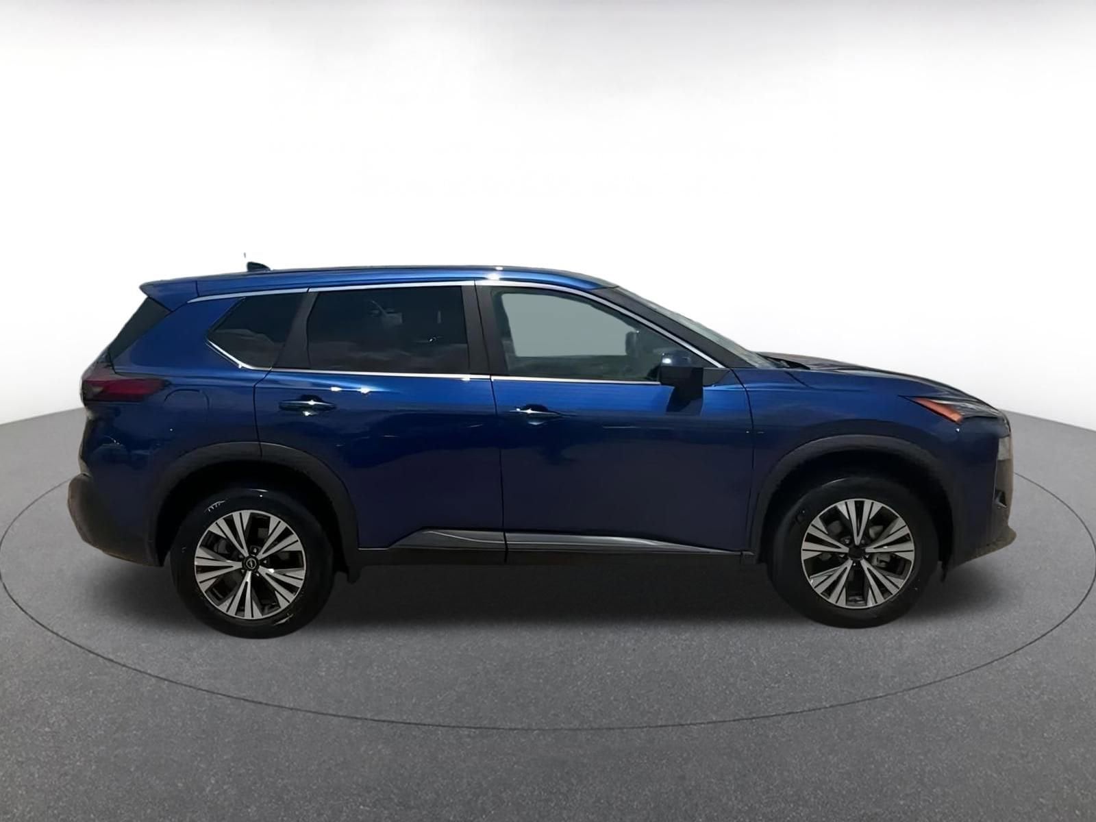 2023 Nissan Rogue SV 13